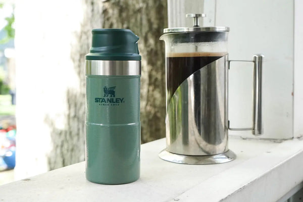 papeterie minimaliste pour mug
